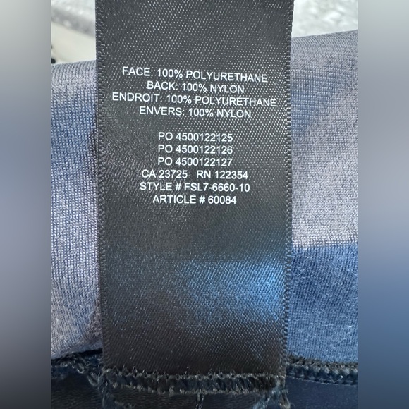 Aritzia Wilfred Free Daria Pants Size Medium‎ Black Leggings Unreal Leather - Picture 10 of 11